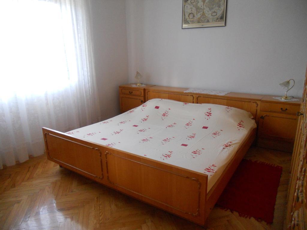 Apartment Guste 希贝尼克 客房 照片
