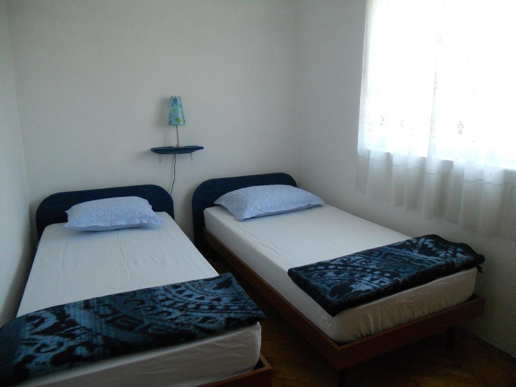 Apartment Guste 希贝尼克 客房 照片
